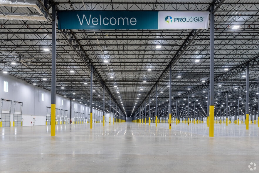 More Photos Of 2500 Liberty Dr, Northampton Warehouse For Lease