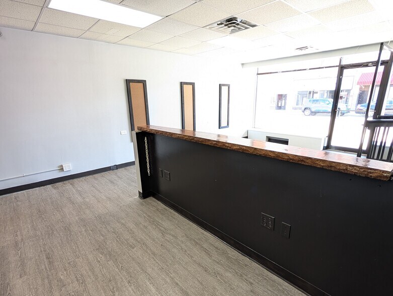 More Photos Of 26-30 W Stephenson St, Freeport General Retail For Sale