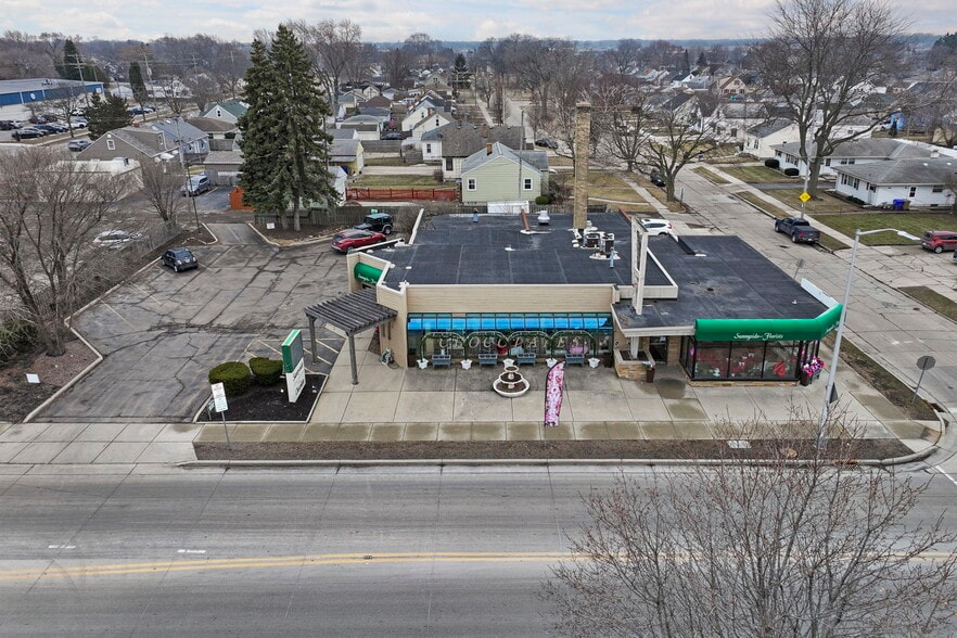 More Photos Of 3021 75th St, Kenosha Freestanding For Sale