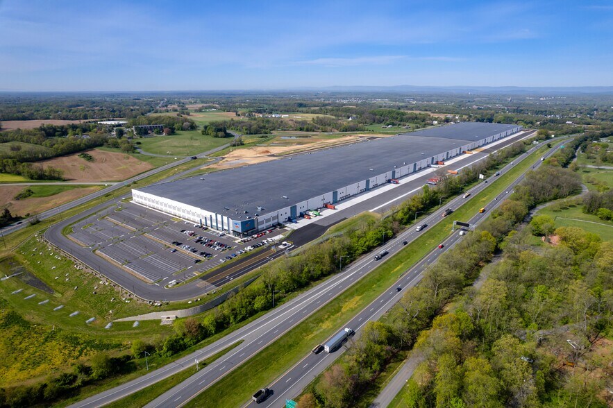 More Photos Of 10440 Downsville Pike, Hagerstown Distribution For Lease