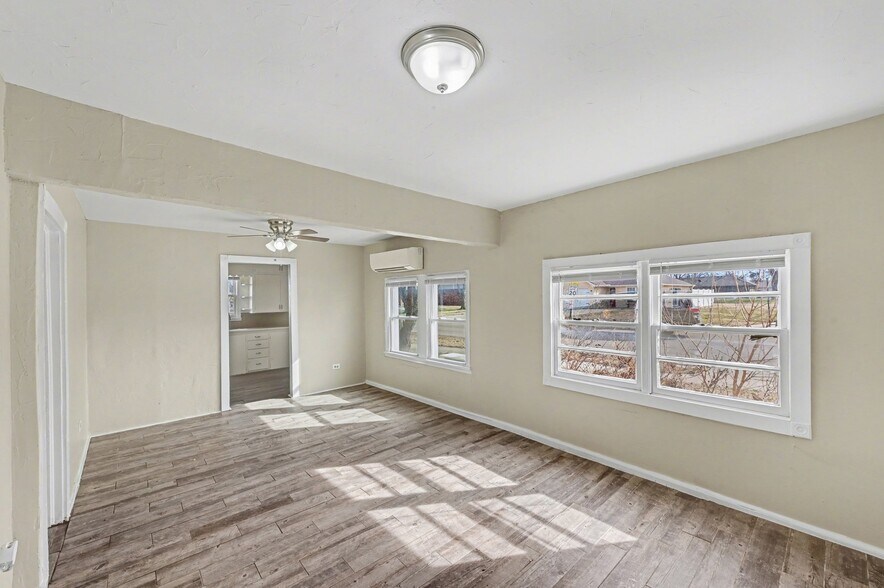 More Photos Of 308 Chestnut St, Silver Lake Apartments For Sale