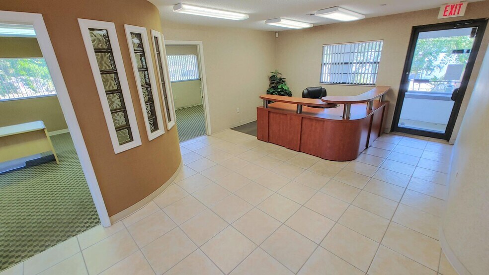 More Photos Of 5306 Cortez Rd W, Bradenton Medical For Lease