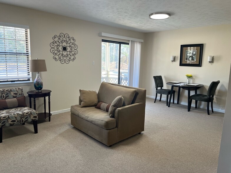 More Photos Of 475 Mount Vernon Hwy NE, Sandy Springs Apartments For Sale