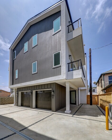 More Photos Of 1445-1447 S Redondo Blvd, Los Angeles Apartments For Sale