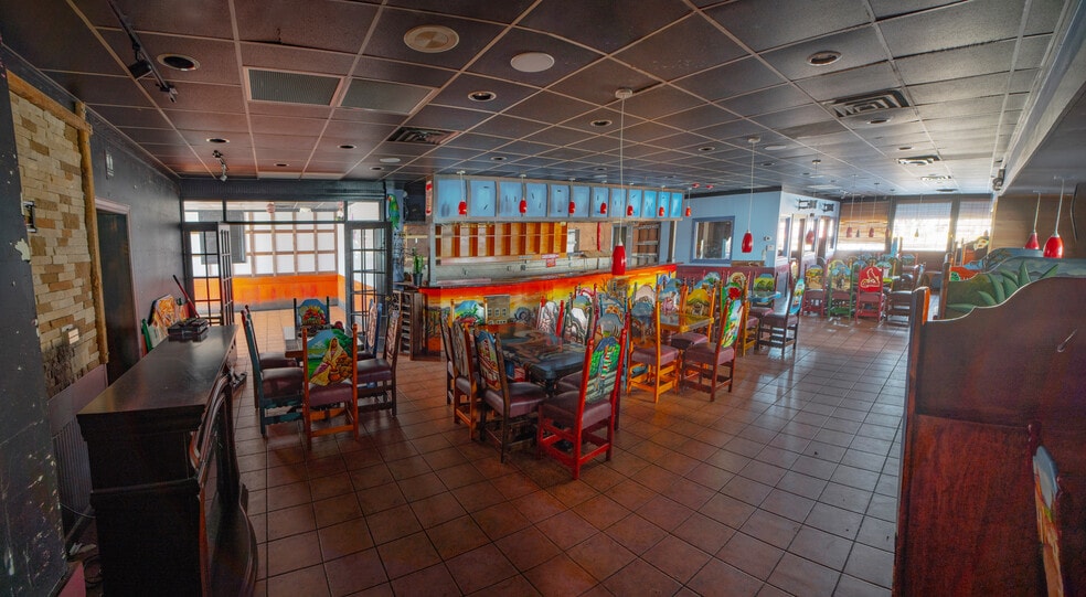More Photos Of 853 N Glenstone Ave, Springfield Restaurant For Lease