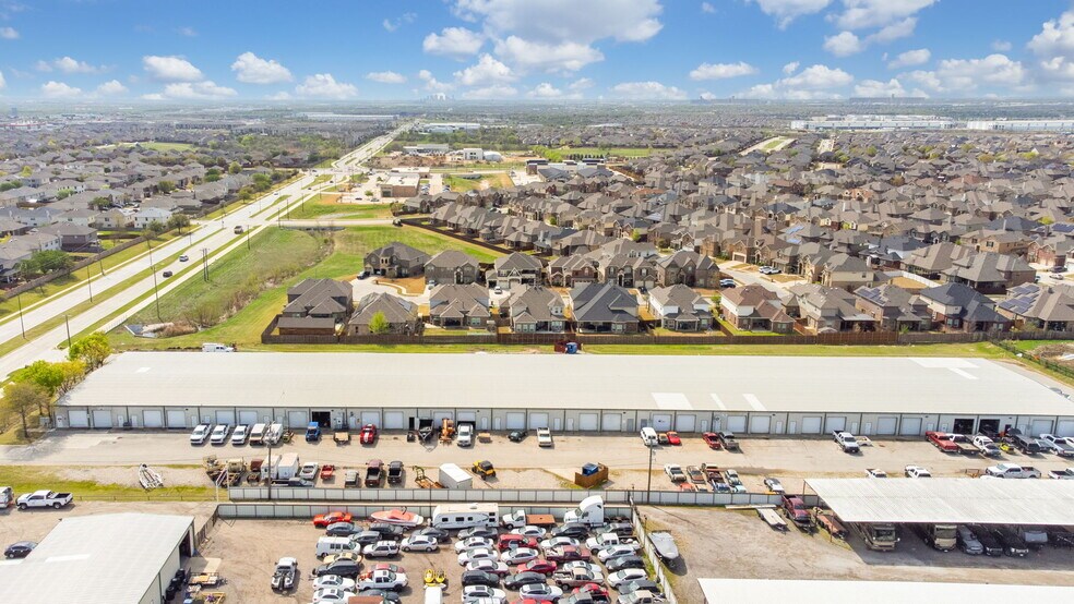 More Photos Of 10027 Harmon Rd, Fort Worth Unknown For Lease