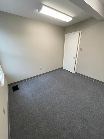 More Photos Of 280 Main St, Westminster Medical For Lease