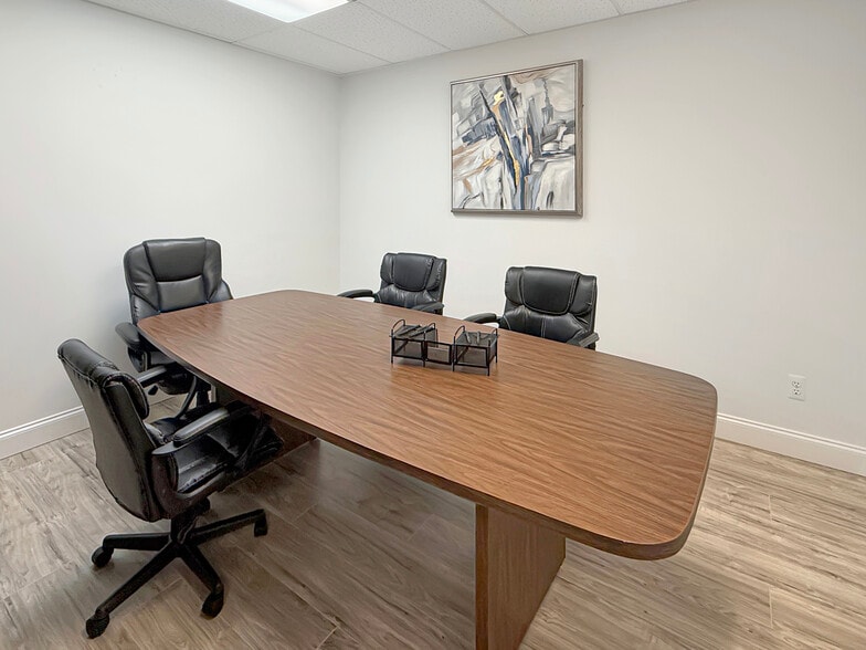 More Photos Of 422 Morris Ave, Long Branch Office For Lease