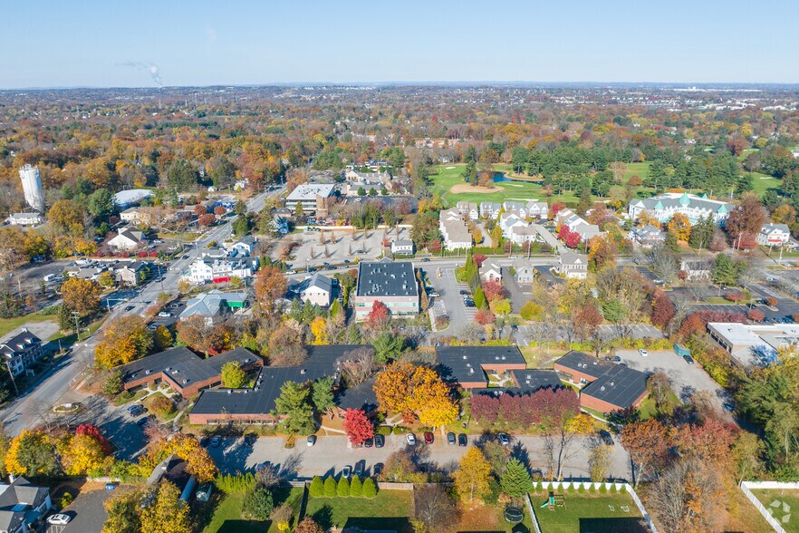 More Photos Of 583-595 Skippack Pike, Blue Bell Office For Sale