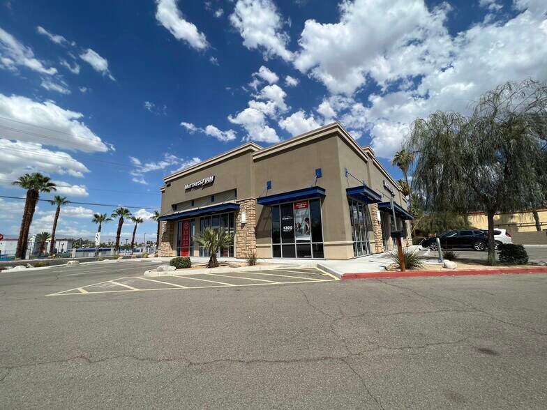 More Photos Of 67525 E Palm Canyon Dr, Cathedral City Freestanding For Sale