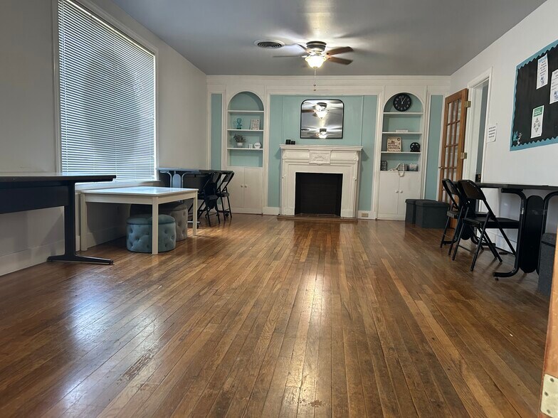 More Photos Of 516 Buchanan Dr, Burnet Medical For Lease