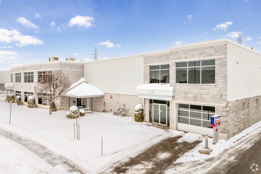More Photos Of 2725 Rue Michelin, Laval Warehouse For Sale