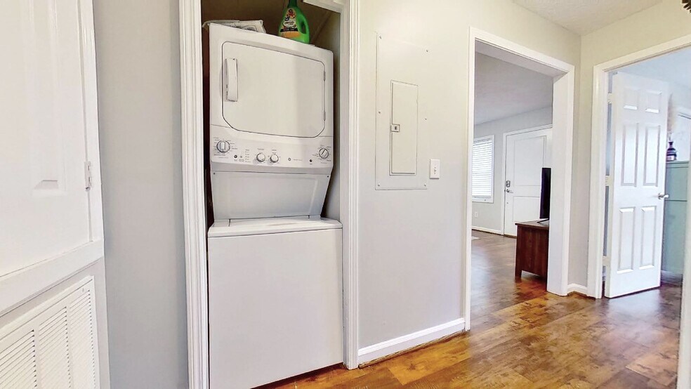 More Photos Of 4311 Maple Ave, Wilmington Apartments For Sale