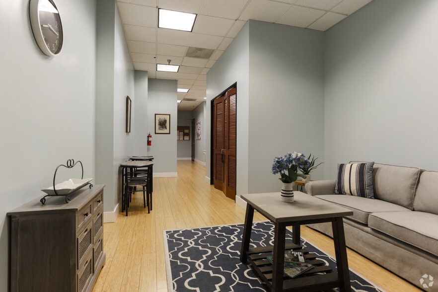 More Photos Of 1975 NW 167th Pl, Beaverton Office For Lease