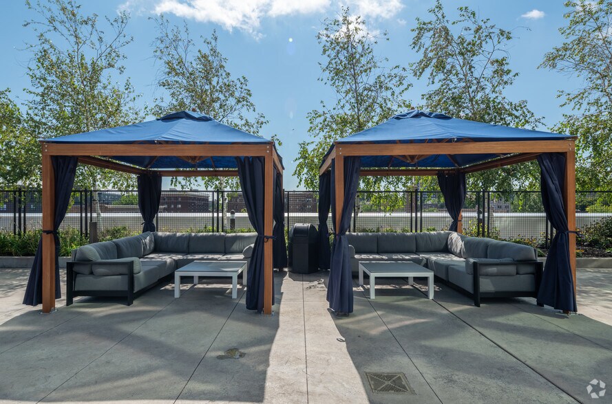 More Photos Of 1369 Spruce Pl, Minneapolis Apartments For Lease