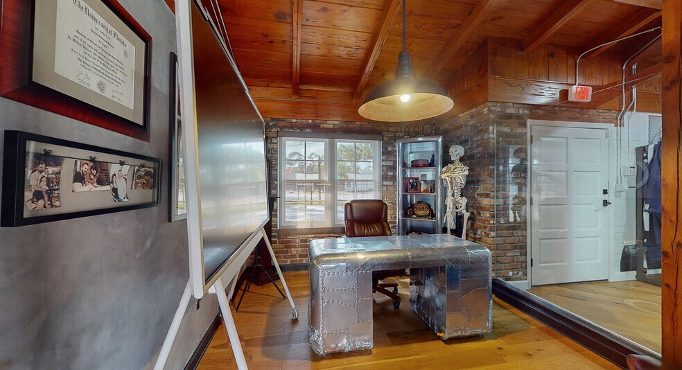 More Photos Of 3508 S Manhattan Ave, Tampa Health Club For Sale