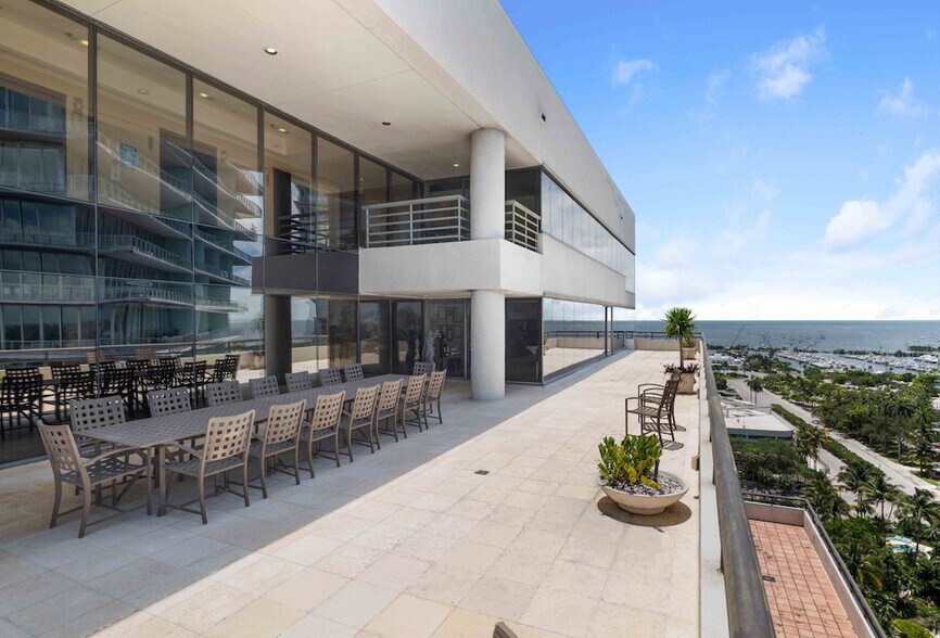 More Photos Of 2665 S Bayshore Dr, Coconut Grove Office For Lease