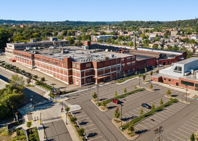 More Photos Of 400 N Lexington St, Pittsburgh Flex For Lease