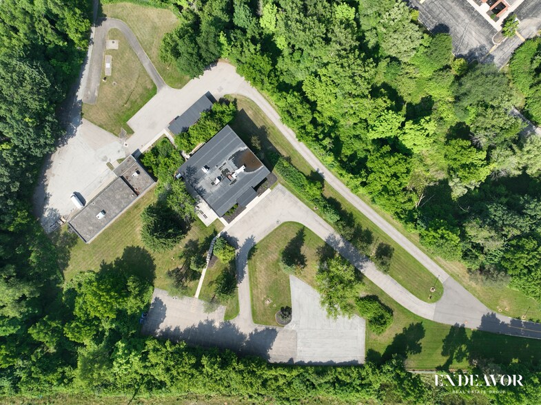 More Photos Of 412 Linden Ave, Rochester Office For Sale