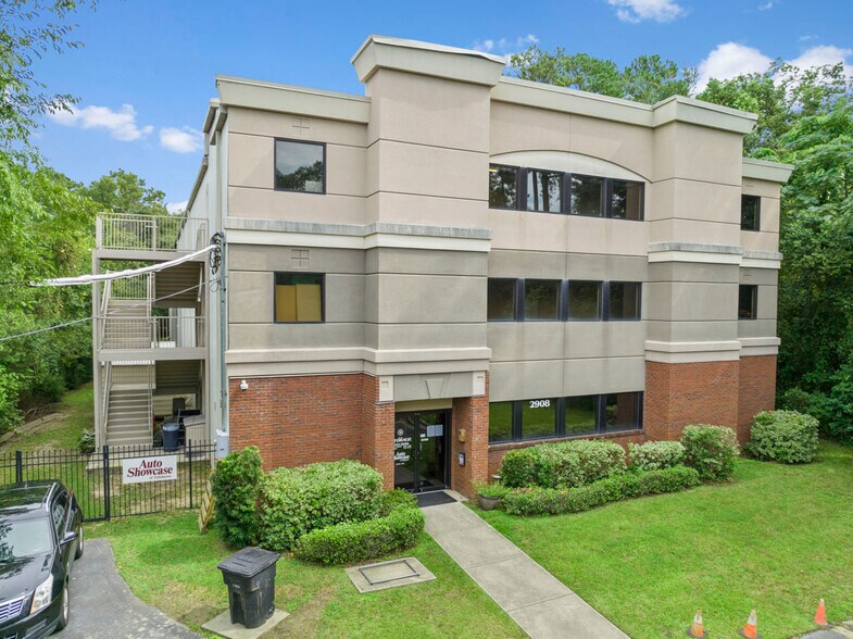 More Photos Of 2908 Mahan Dr, Tallahassee Self Storage For Sale