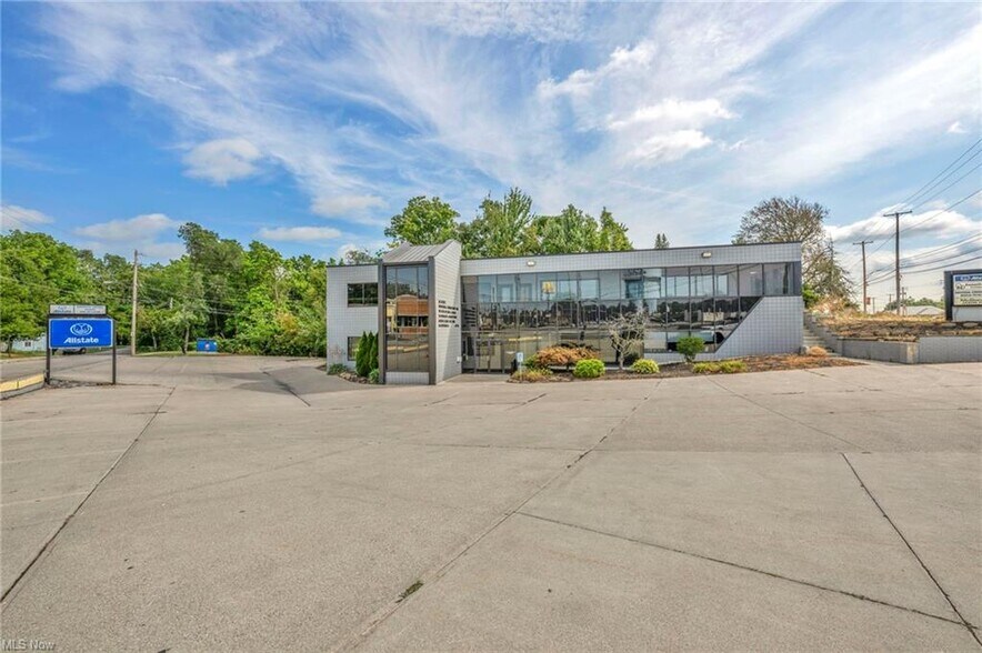 More Photos Of 35888 Center Ridge Rd, North Ridgeville Office For Sale