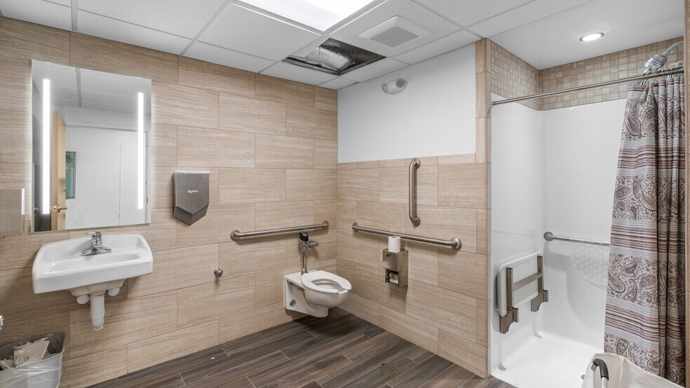 More Photos Of 111 Chestnut St, Providence Office For Lease