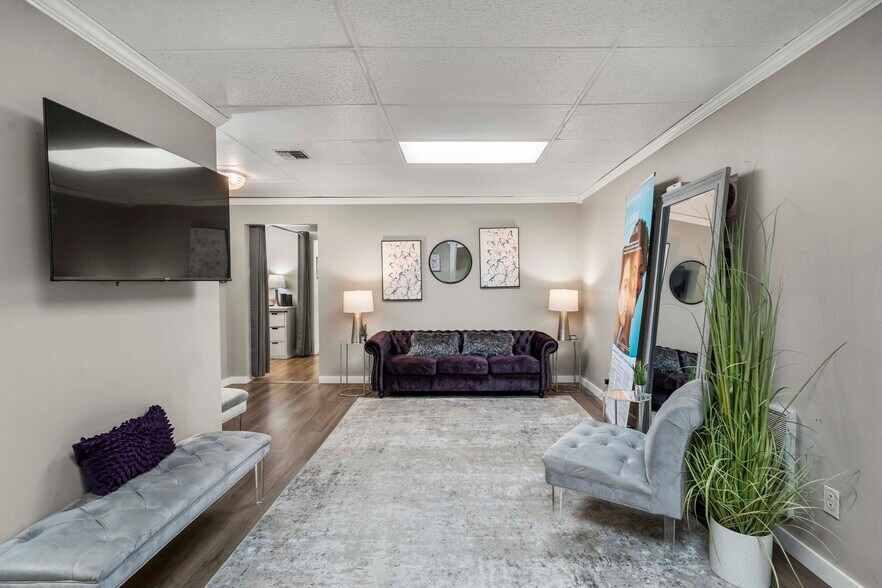 More Photos Of 309 N Pearl St, Ellensburg Storefront Retail Residential For Sale