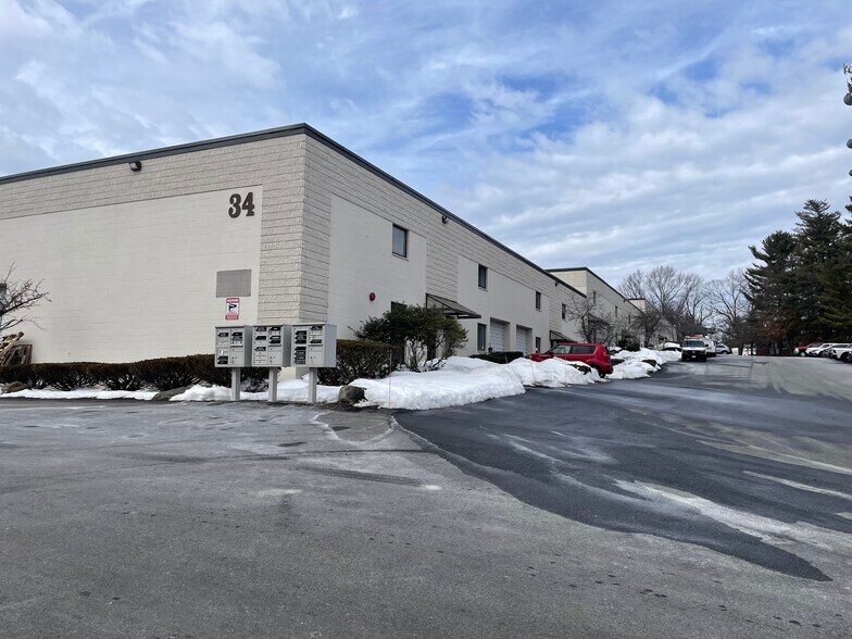 More Photos Of 34 Sullivan Rd, North Billerica Warehouse For Lease