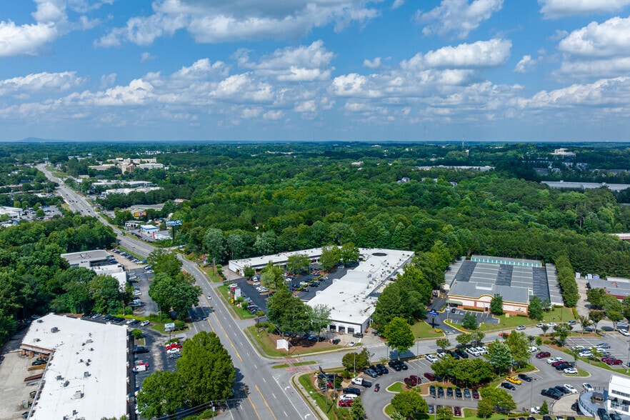More Photos Of 11235 Alpharetta Hwy, Roswell Storefront For Lease