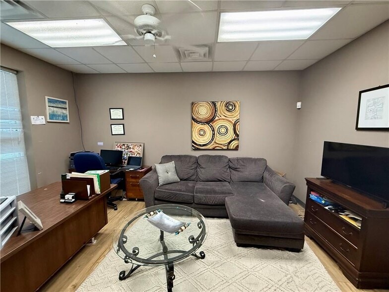 More Photos Of 718 S Arkansas Ave, Russellville Specialty For Sale