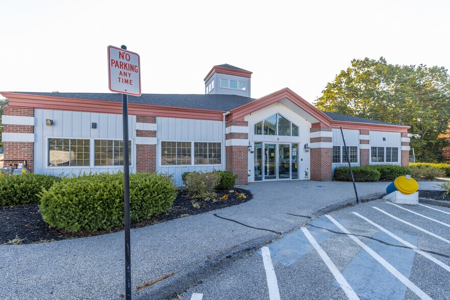 More Photos Of 5 Willey Rd, Saco General Retail For Sale