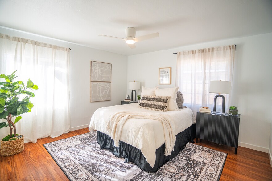 More Photos Of 11835 Gale Ave, Hawthorne Multifamily For Sale