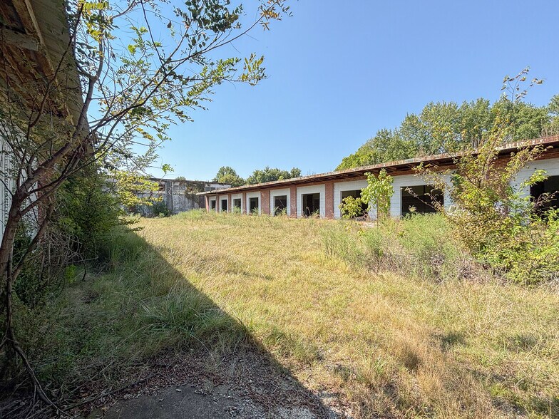 More Photos Of 51 Lashunda Jones Dr, Munford Warehouse For Sale