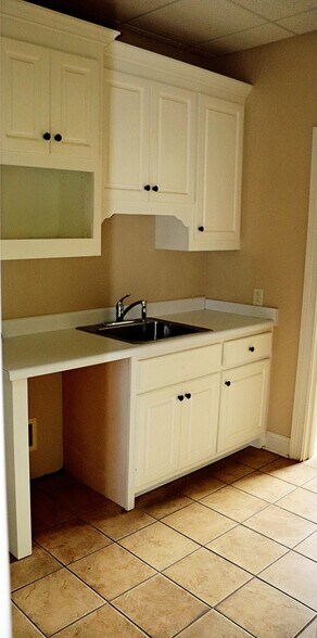 More Photos Of 2550 Northside Xing, Macon-Bibb Office For Lease