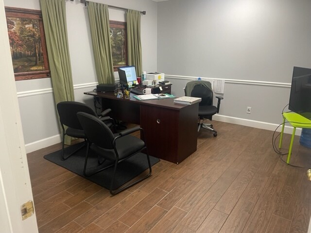More Photos Of 1137 Alpharetta St, Roswell Office Residential For Lease