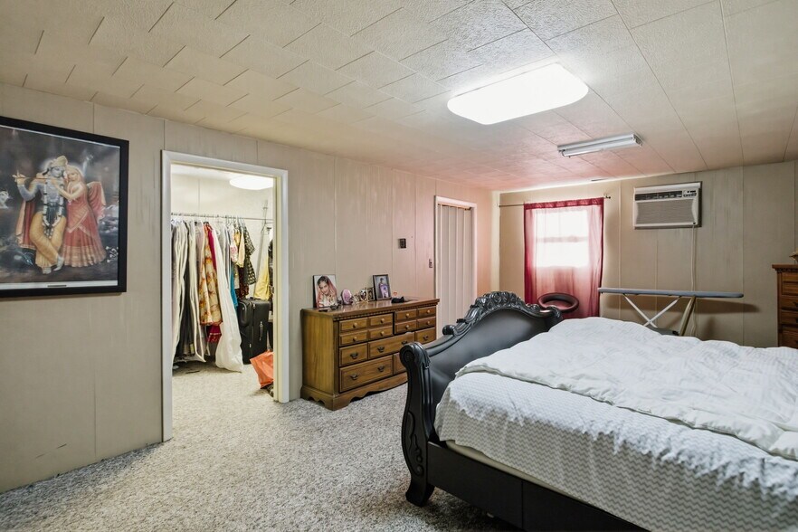 More Photos Of 501 S Breezewood Rd, Breezewood Specialty For Sale