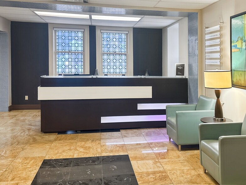 More Photos Of 1 Rideau St, Ottawa Coworking Space
