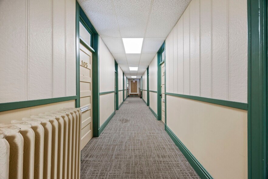More Photos Of 1533 University Ave W, Saint Paul General Retail For Sale