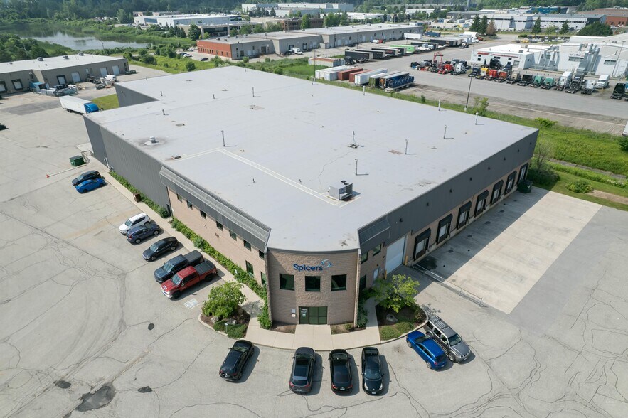 More Photos Of 1460 Strasburg Rd, Kitchener Warehouse For Lease