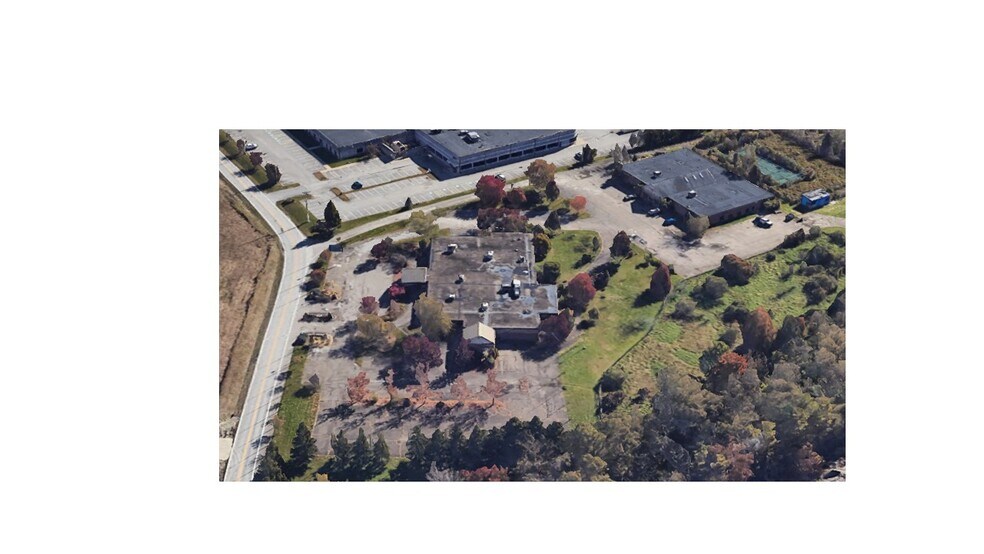 Primary Photo Of 1500 Lafayette Ave, Moundsville Medical For Sale