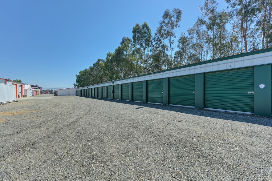 More Photos Of 7965 State Highway 99W, Gerber Self Storage For Sale