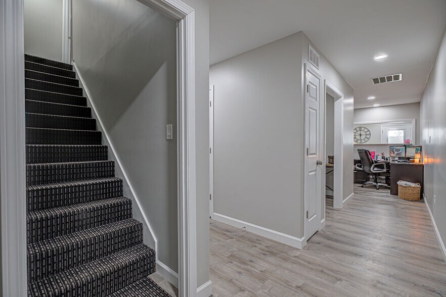 More Photos Of 304 Edgewood Dr, Trenton Medical For Sale