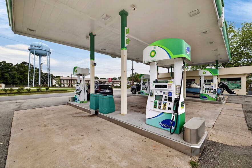More Photos Of 6118 W Jim Bilton Blvd, Saint George Convenience Store For Sale