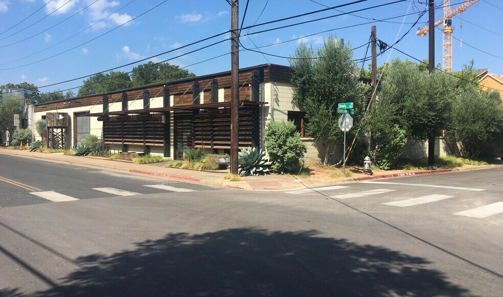 Primary Photo Of 730 Shady Ln, Austin Warehouse For Sale