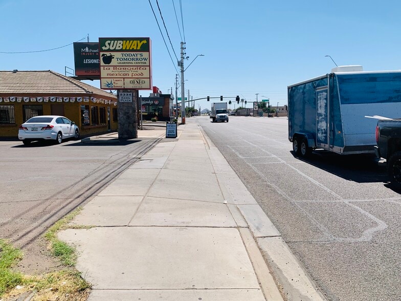 More Photos Of 2330 E McDowell Rd, Phoenix Storefront Retail Office For Lease