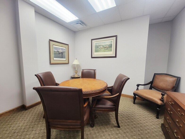 More Photos Of 20635 Abbey Woods Ct N, Frankfort Loft Creative Space For Lease