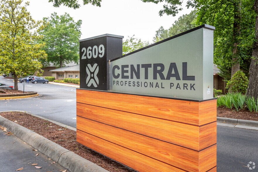 More Photos Of 2609 N Duke St, Durham Medical For Lease