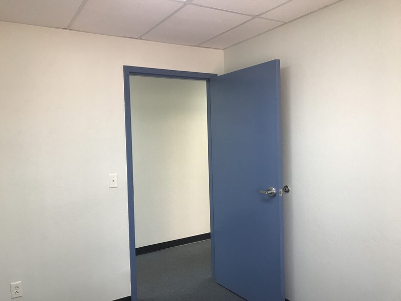 More Photos Of 1310 W St Marys Rd, Tucson Medical For Lease