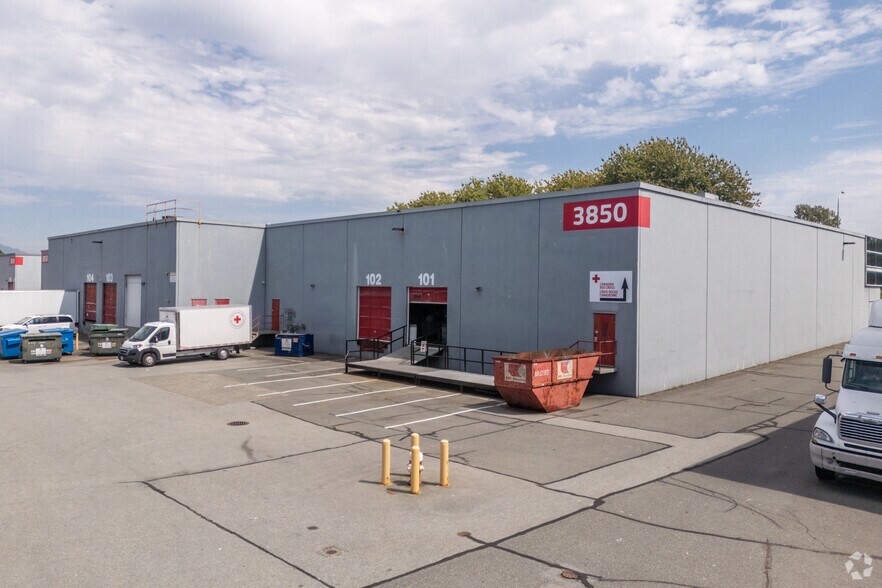 More Photos Of 3850 Jacombs Rd, Richmond Warehouse For Lease