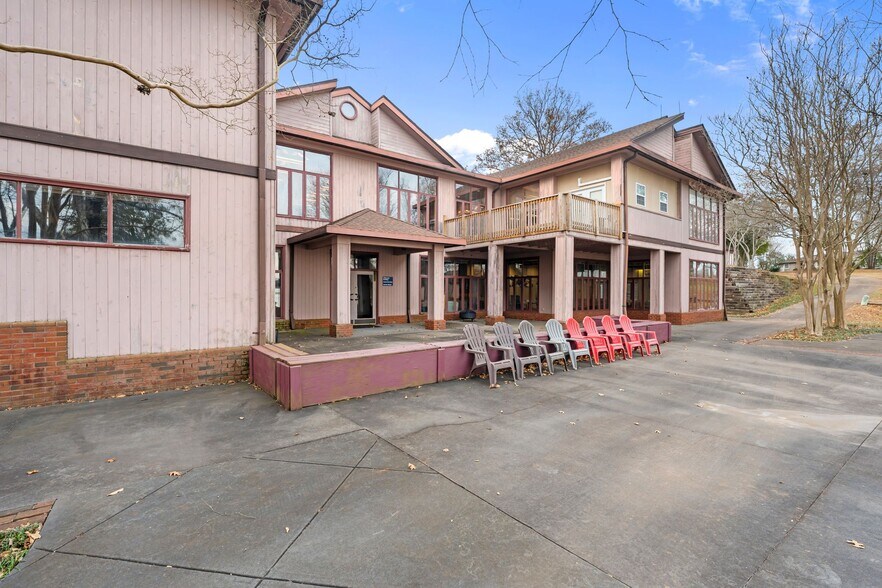 More Photos Of 6692 Valwood Rd, Conover Specialty For Sale